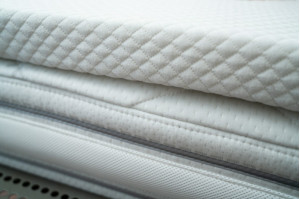 Jak sprawdzić czy topper jest kompatybilny z materacem?