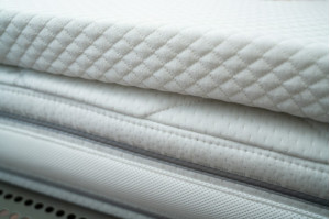 Jak sprawdzić czy topper jest kompatybilny z materacem?